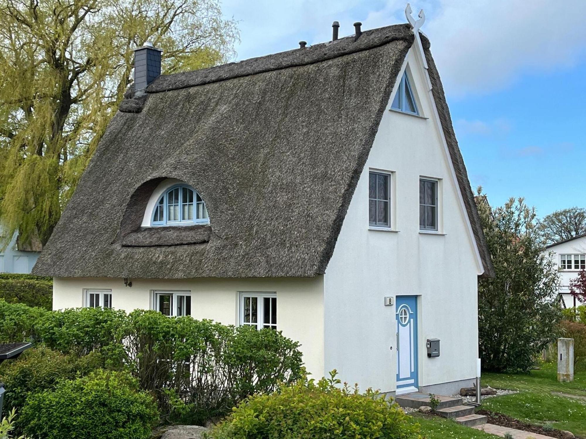 Reetdachhaus Mit Eigenem Strandkorb In Wohlenberg An Der Ostsee Exterior photo